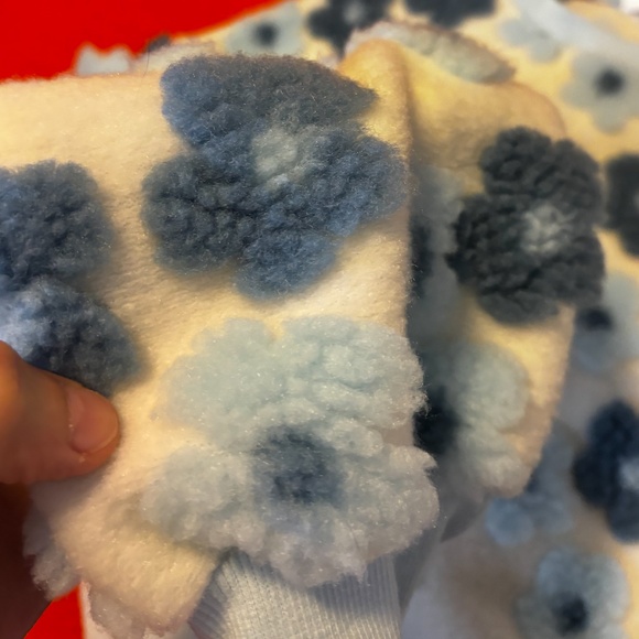 Maison de syndrome x Dress mafia white & blue 3D flowers brushed sweatshirt NWT - Picture 5 of 14